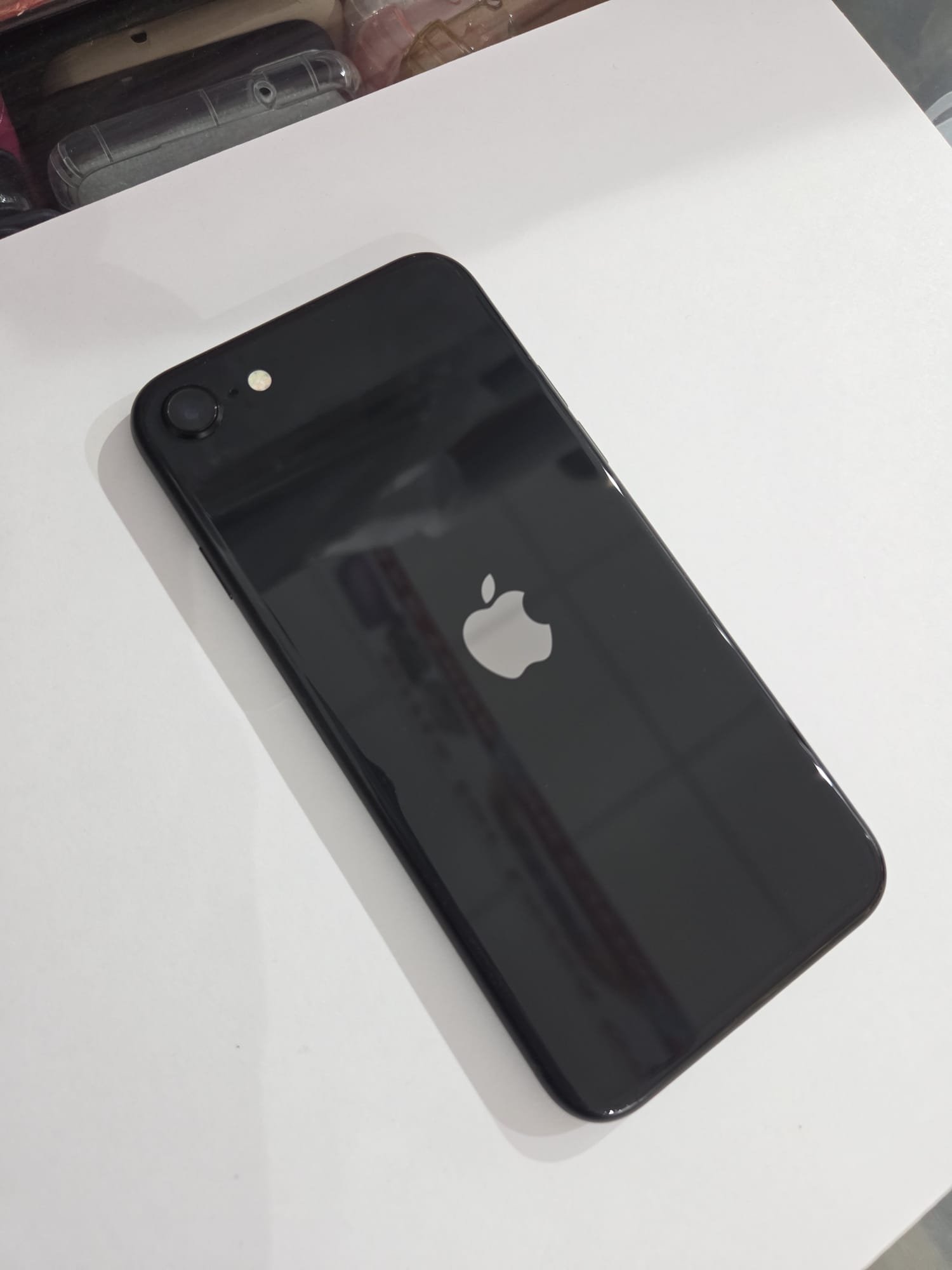 IPhone SE 64 Gb